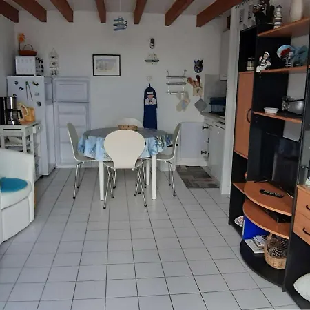 דירה Saint-palais-sur-mer, 2 Pieces, 4 Personnes - Fr-1-305a-26 סן-פאלה-סור-מר